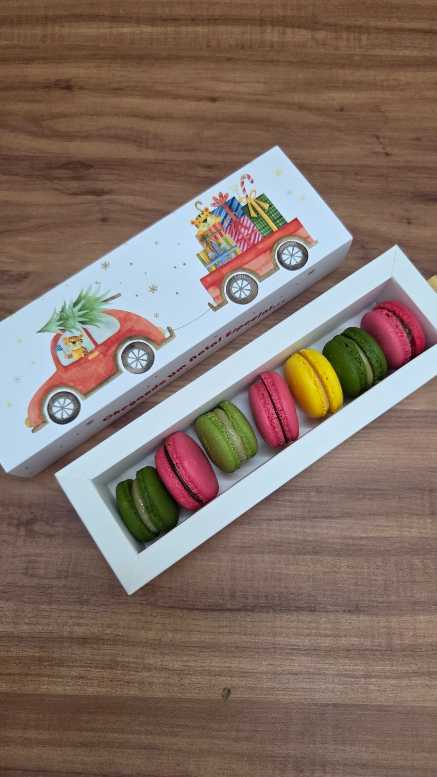 Caixa semirrígida para 6 doces